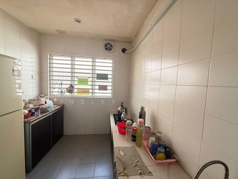 2-storey Terraced House for Sale in Bandar Baru Tambun (Tambun) - Ainsley Thong - Kitchen - PropertyGuru.com.my