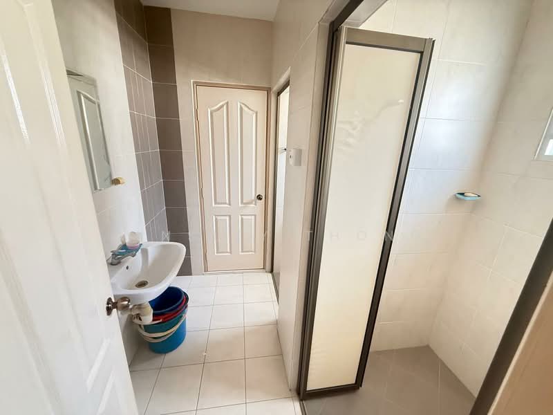 2-storey Terraced House for Sale in Bandar Baru Tambun (Tambun) - Ainsley Thong - Bathroom - PropertyGuru.com.my