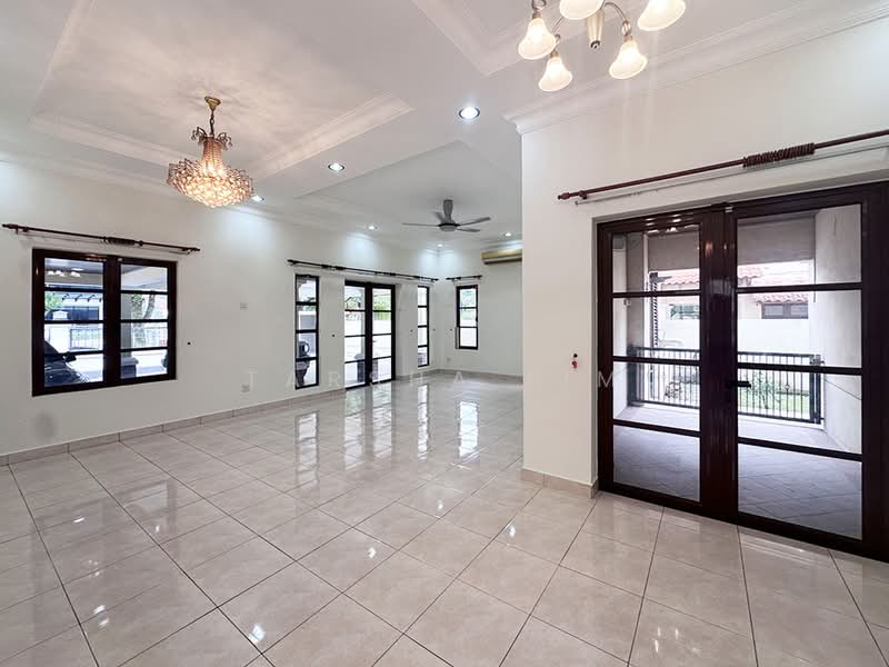 Rumah Banglo untuk Dijual di Mutiara Damansara (Selangor) - Tarsha Lim - Living Room - PropertyGuru.com.my