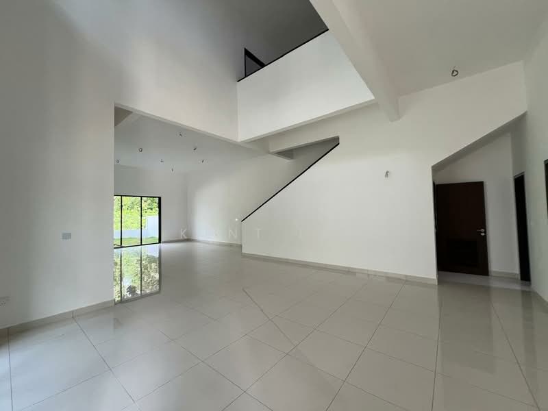 Semi-Detached House for Sale in Bandar Kinrara Seksyen 8 (Bandar Kinrara) - Kent Lai - Living Room - PropertyGuru.com.my