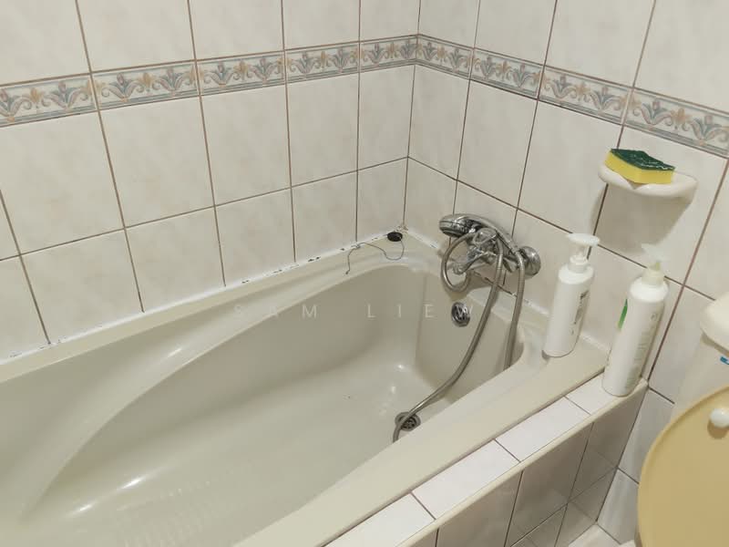 Condominium for Rent at Mont Kiara Bayu - Sam Liew - Bathroom - PropertyGuru.com.my