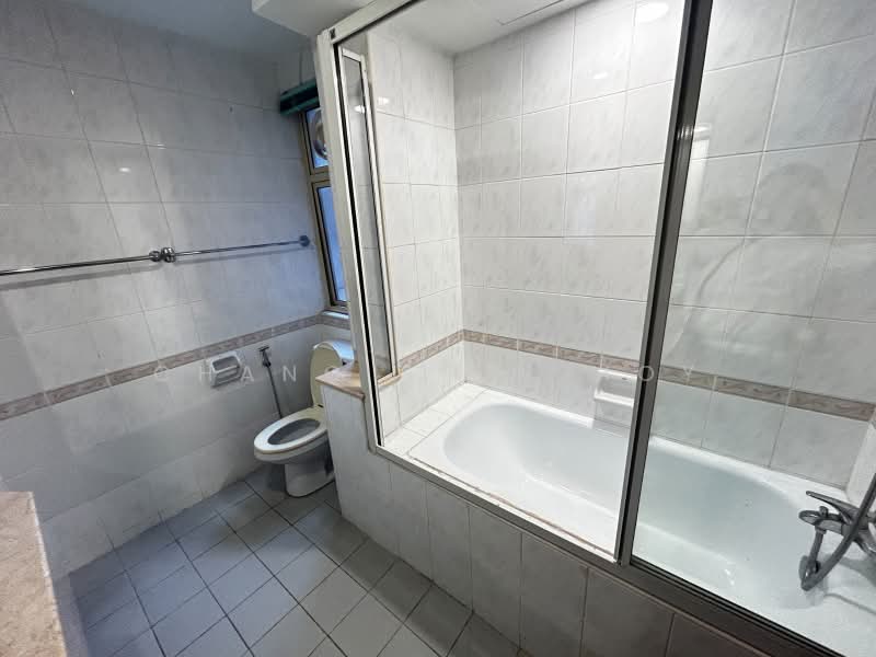 Kondominium untuk Dijual di Almaspuri - Chang Siew Moy - Bathroom - PropertyGuru.com.my