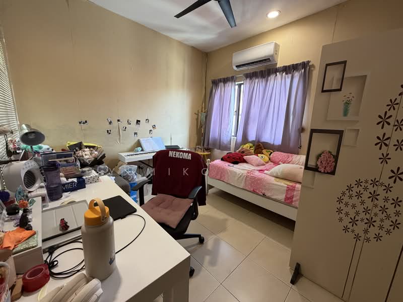 3-storey Terraced House for Sale in Taman Bukit Prima (Cheras) - Yumiko Kew - Bedroom - PropertyGuru.com.my