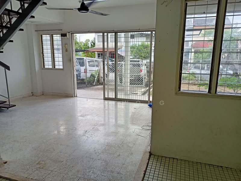 Rumah Teres 2 Tingkat untuk Dijual di SS19 (Subang Jaya) - Joey Wong - Living Room - PropertyGuru.com.my