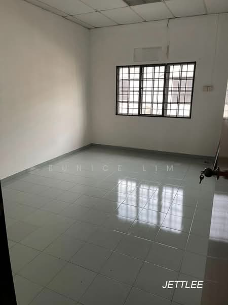 Rumah Teres 2 Tingkat untuk Dijual di Kampung Batu Belah (Klang) - Eunice Lim - Interior - PropertyGuru.com.my