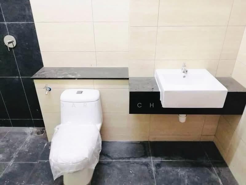 2-storey Terraced House for Sale in Taman Bukit Minyak Utama (Bukit Mertajam) - Darren Cham - Bathroom - PropertyGuru.com.my