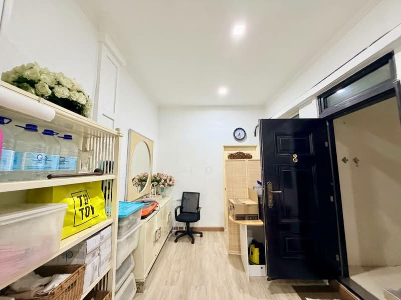 Bungalow for Sale in Bandar Putra Permai (Seri Kembangan) - Ali Idris - Interior - PropertyGuru.com.my