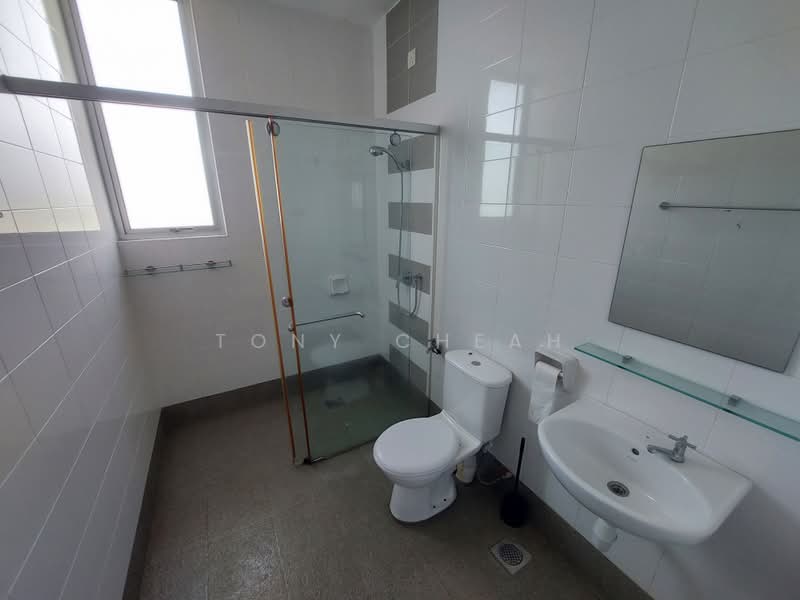 Condominium for Sale at Boulevard Condominium (BLVD) - Tony Cheah - Bathroom - PropertyGuru.com.my