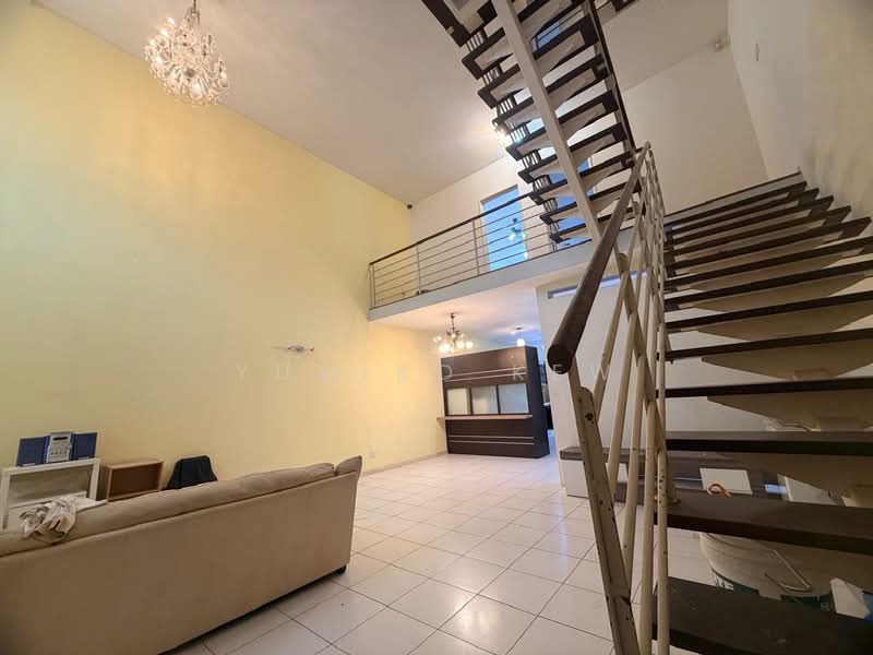 3-storey Terraced House for Sale in Lake Fields (Sungai Besi) - Yumiko Kew - Living Room - PropertyGuru.com.my