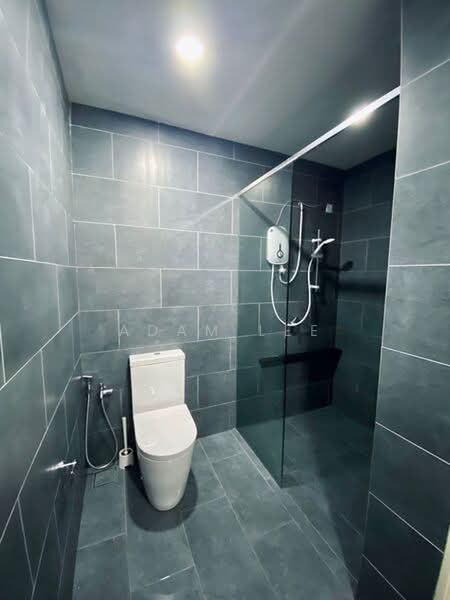 Service Residence for Sale at Paisley @ Tropicana Metropark - Adam Lee - Bathroom - PropertyGuru.com.my
