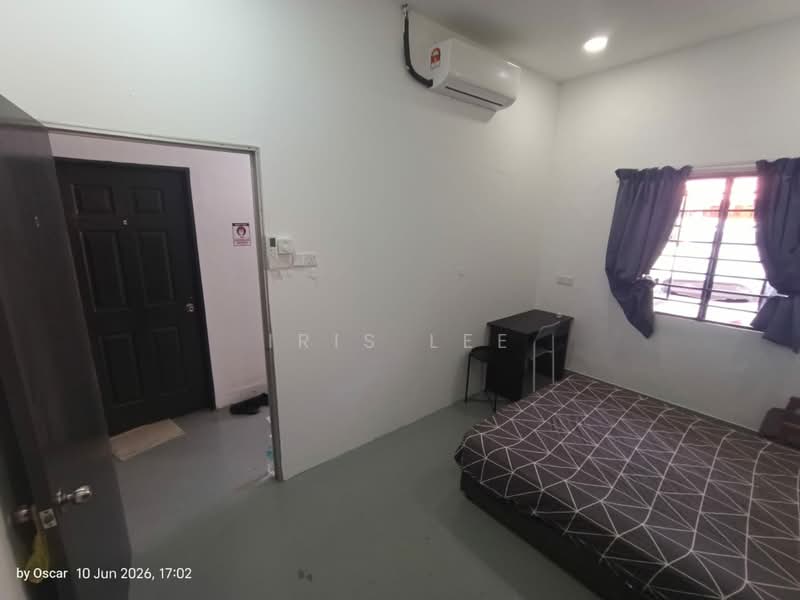 Rumah Teres 1 Tingkat untuk Disewa di Taman Miharja (Cheras) - Iris Lee - Bedroom - PropertyGuru.com.my