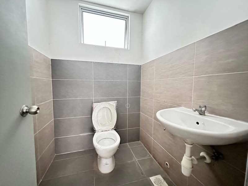 Shop for Rent in Iskandar Puteri (Nusajaya) (Johor) - Cleo . - Bathroom - PropertyGuru.com.my