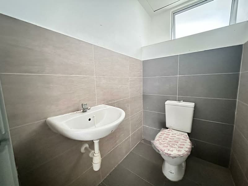Shop for Rent in Iskandar Puteri (Nusajaya) (Johor) - Cleo . - Bathroom - PropertyGuru.com.my