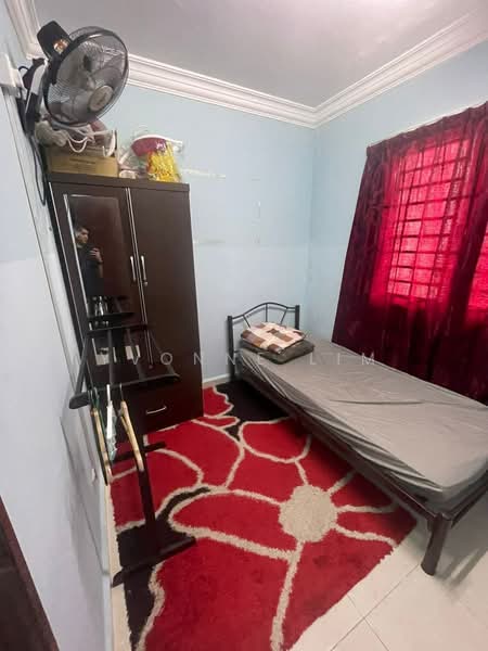 Apartment for Sale at Pangsapuri Desa Melayu - Yvonne Lim - Bedroom - PropertyGuru.com.my