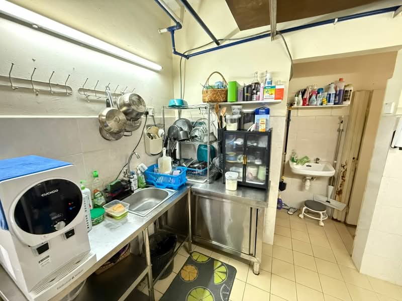 Apartment for Sale at Pangsapuri Arista - Simon Lee - Kitchen - PropertyGuru.com.my