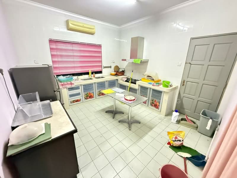 Bungalow for Sale in Pasir Pinji (Ipoh) - Ainsley Thong - Kitchen - PropertyGuru.com.my