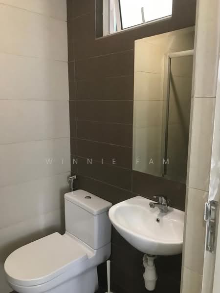Servis Apartment untuk Disewa di Glomac Damansara - Winnie Fam - Bathroom - PropertyGuru.com.my