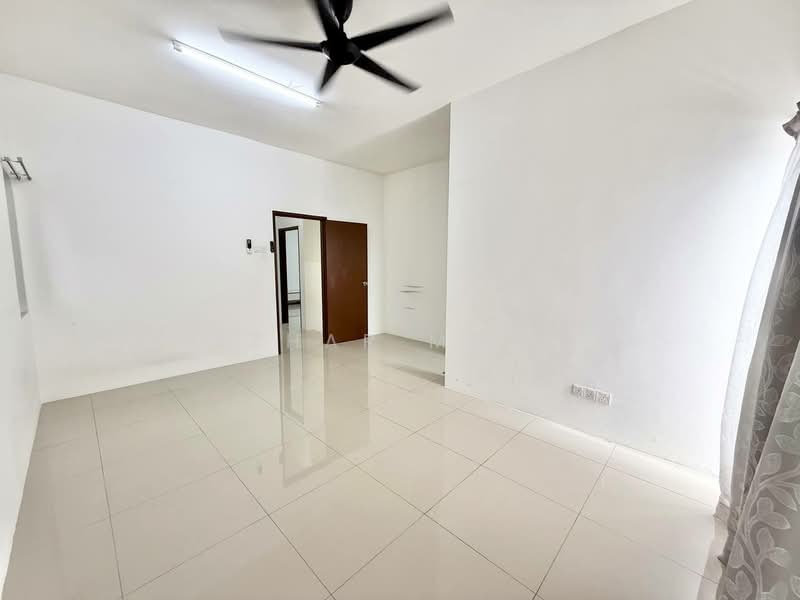 Rumah Berkembar untuk Dijual di Taman Desiran Bayu (Puchong) - Azhar Mohd - Interior - PropertyGuru.com.my