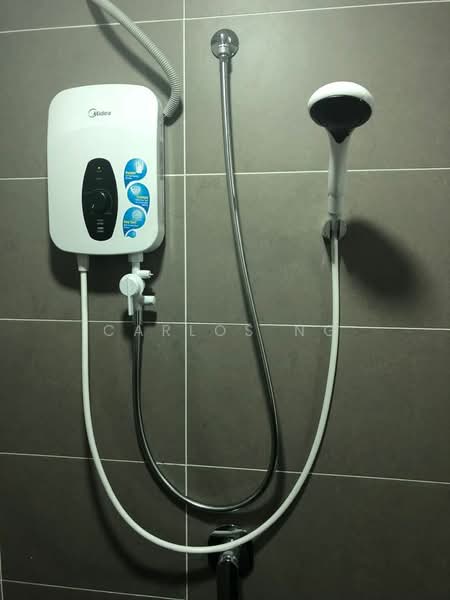 Sofo for Rent in Damansara Jaya (Petaling Jaya) - Carlos Ng - Bathroom - PropertyGuru.com.my
