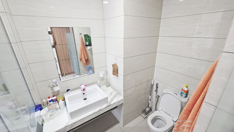 Servis Apartment untuk Disewa di Bayberry @ Tropicana Gardens - Joel Ravin - Bathroom - PropertyGuru.com.my