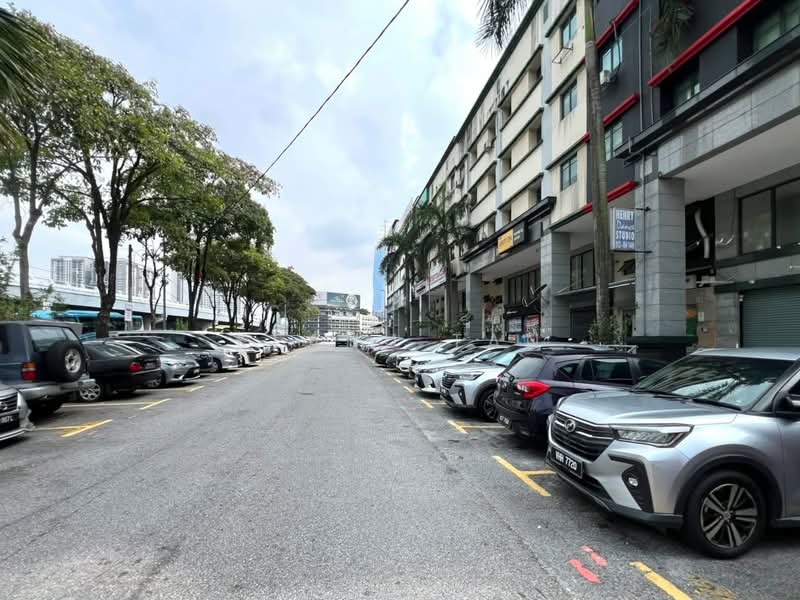 Kedai untuk Disewa di Fraser Business Park (Kuala Lumpur) - Keanu Tan - Exterior - PropertyGuru.com.my