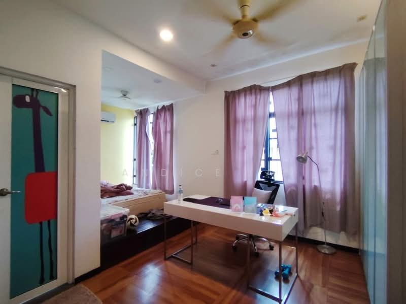 Rumah Banglo untuk Dijual di Taman Hulu Langat Jaya (Cheras) - Candice Tan - Bedroom - PropertyGuru.com.my