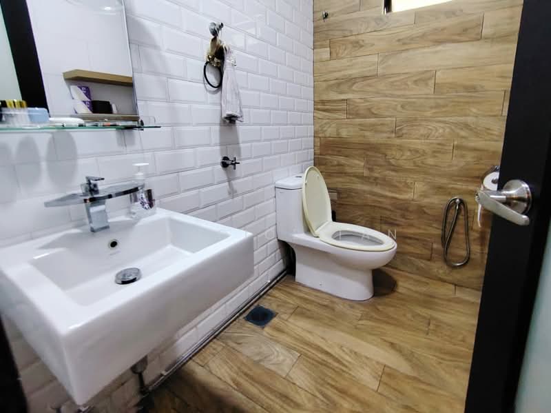 Rumah Banglo untuk Dijual di Taman Hulu Langat Jaya (Cheras) - Candice Tan - Bathroom - PropertyGuru.com.my