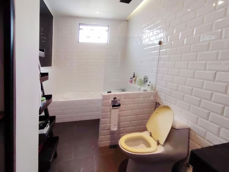 Rumah Banglo untuk Dijual di Taman Hulu Langat Jaya (Cheras) - Candice Tan - Bathroom - PropertyGuru.com.my