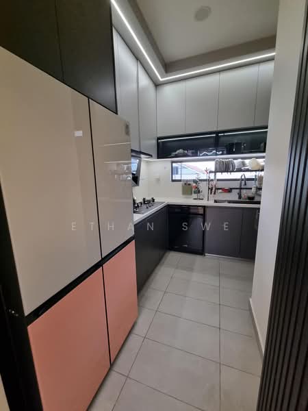 Rumah Teres 3 Tingkat untuk Dijual di Bukit Rahman Putra (Sungai Buloh) - Ethan Swe - Kitchen - PropertyGuru.com.my