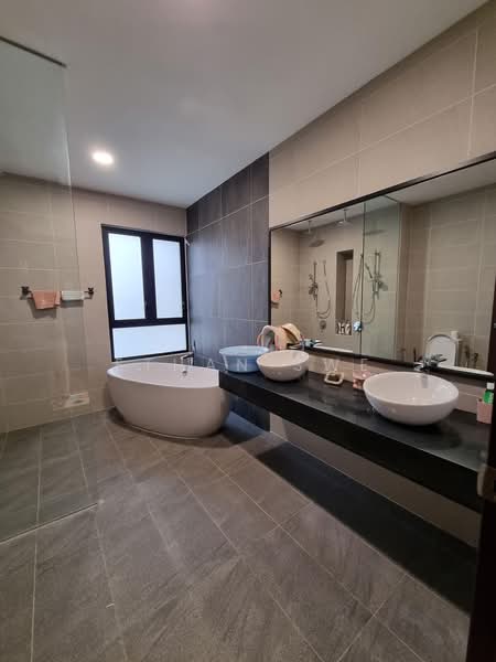 Rumah Teres 3 Tingkat untuk Dijual di Bukit Rahman Putra (Sungai Buloh) - Ethan Swe - Bathroom - PropertyGuru.com.my