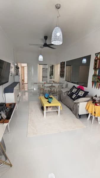 Pangsapuri untuk Disewa di Menara Kuda Lari - HT Sim - Living Room - PropertyGuru.com.my