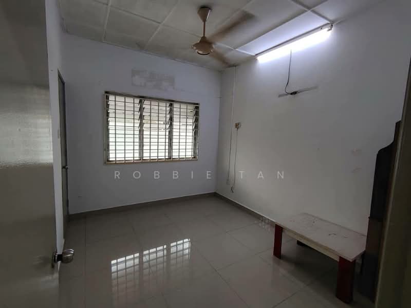 2-storey Terraced House for Rent in Bandar Baru Permas Jaya (Permas Jaya) - Robbie Tan - Interior - PropertyGuru.com.my