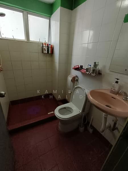 Kondominium untuk Dijual di Kemuncak Shah Alam - Kamisah Khalid - Bathroom - PropertyGuru.com.my