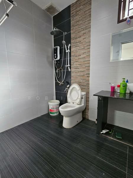 Service Residence for Rent at Green Haven - Robbie Tan - Bathroom - PropertyGuru.com.my