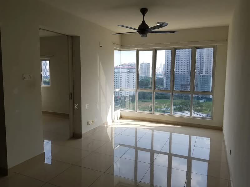 Servis Apartment untuk Dijual di Maxim Citylights - Keira Low - Living Room - PropertyGuru.com.my