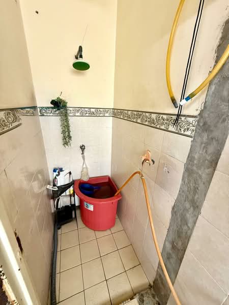 Pangsapuri untuk Dijual di Pangsapuri Arista - Simon Lee - Bathroom - PropertyGuru.com.my