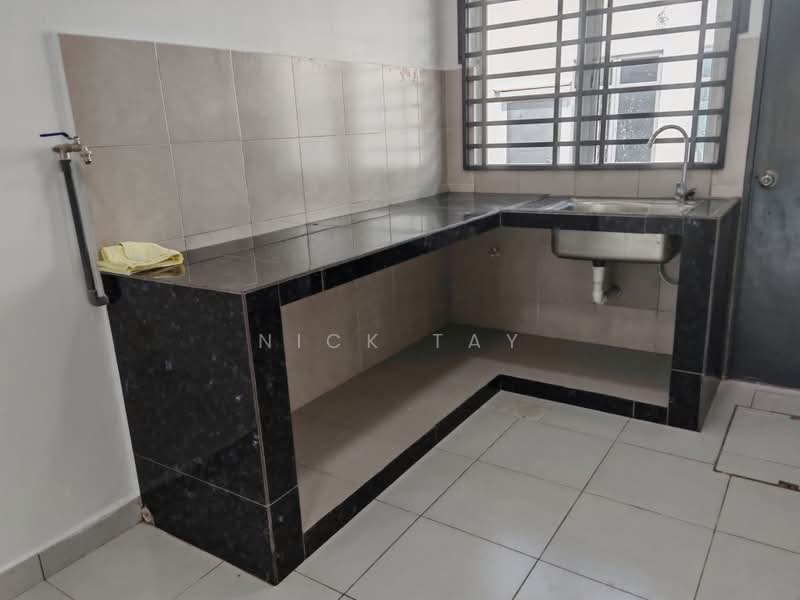 2-storey Terraced House for Sale in Senai (Kulai) - Nick Tay - Kitchen - PropertyGuru.com.my