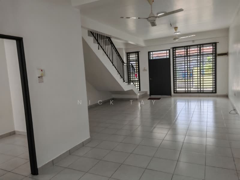 2-storey Terraced House for Sale in Senai (Kulai) - Nick Tay - Living Room - PropertyGuru.com.my