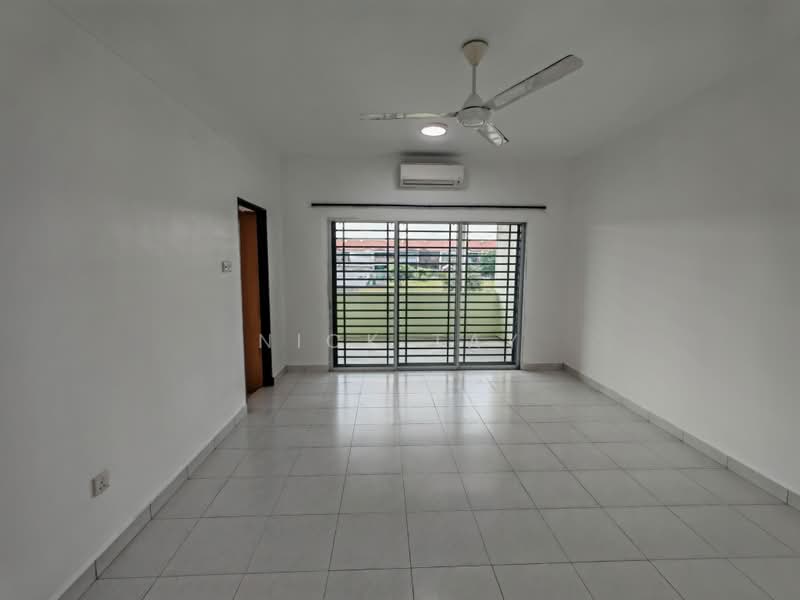 2-storey Terraced House for Sale in Senai (Kulai) - Nick Tay - Living Room - PropertyGuru.com.my
