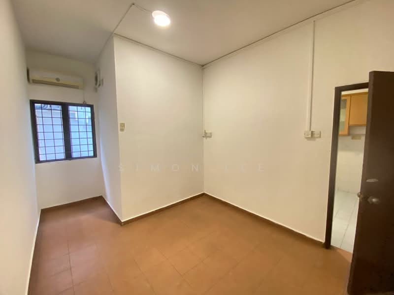 2-storey Terraced House for Sale in Taman Bayu Perdana (Klang) - Simon Lee - Interior - PropertyGuru.com.my