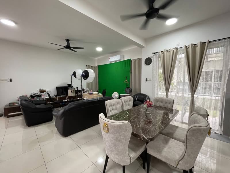 Semi-Detached House for Sale in Bandar Seri Coalfields (Sungai Buloh) - Khairul Syafiq - PropertyGuru.com.my