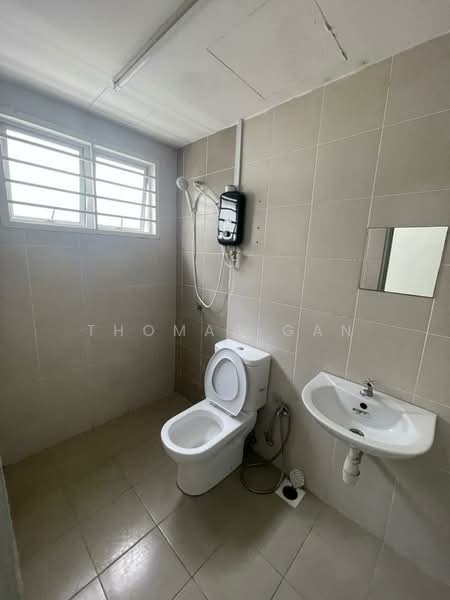 Townhouse for Sale in Bandar Saujana Putra (Tanjong Duabelas) - Thomas Gan - Bathroom - PropertyGuru.com.my
