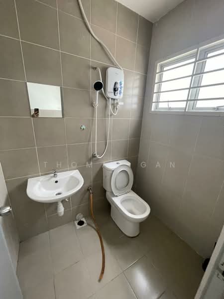 Townhouse for Sale in Bandar Saujana Putra (Tanjong Duabelas) - Thomas Gan - Bathroom - PropertyGuru.com.my