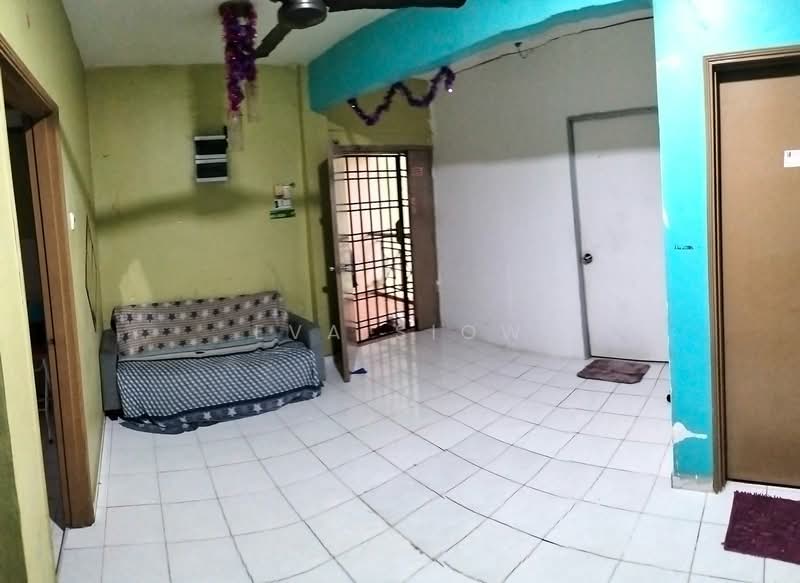 Apartment for Sale at Lily & Jasmine Apartment - Eva Siow - Living Room - PropertyGuru.com.my