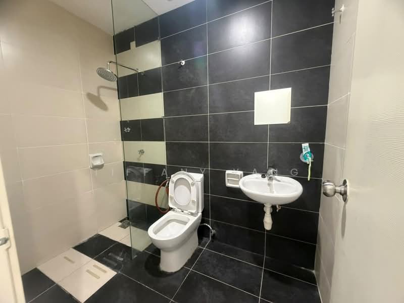 Rumah Teres 2 Tingkat untuk Dijual di Rawang (Selangor) - Tiffany Yang - Bathroom - PropertyGuru.com.my
