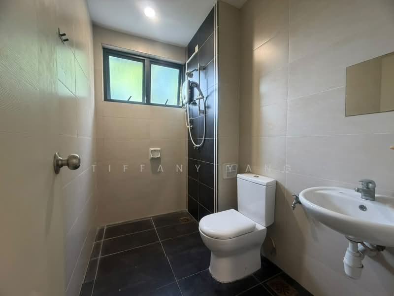 Rumah Teres 2 Tingkat untuk Dijual di Rawang (Selangor) - Tiffany Yang - Bathroom - PropertyGuru.com.my