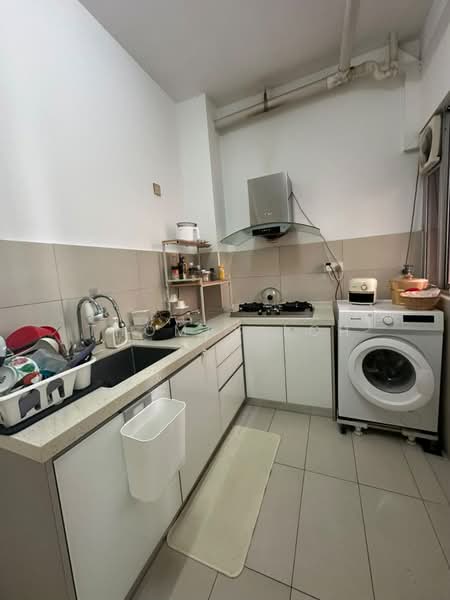 Condominium for Rent at LaCosta @ Sunway South Quay - Thomas Loh - Kitchen - PropertyGuru.com.my