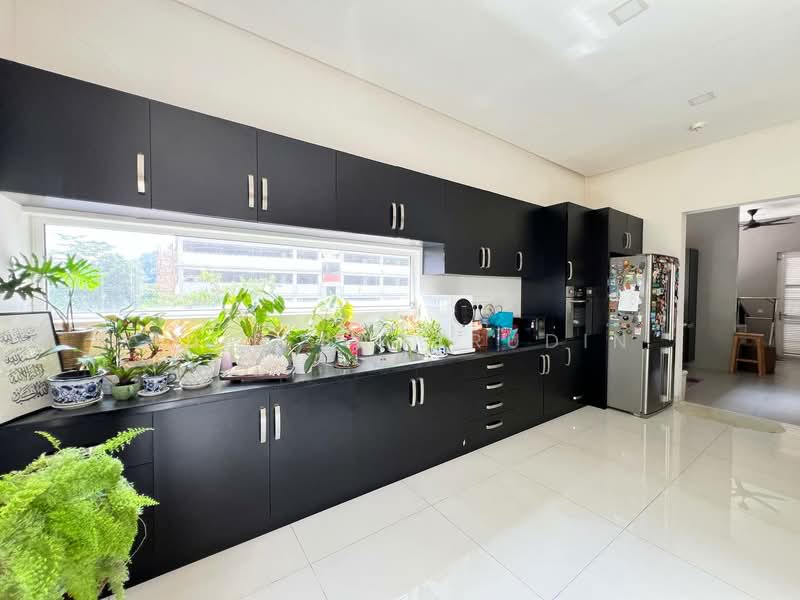 Zero-Lot Bungalow for Sale in Taman Melawati (Ulu Kelang) - Abid Sabarudin - Kitchen - PropertyGuru.com.my