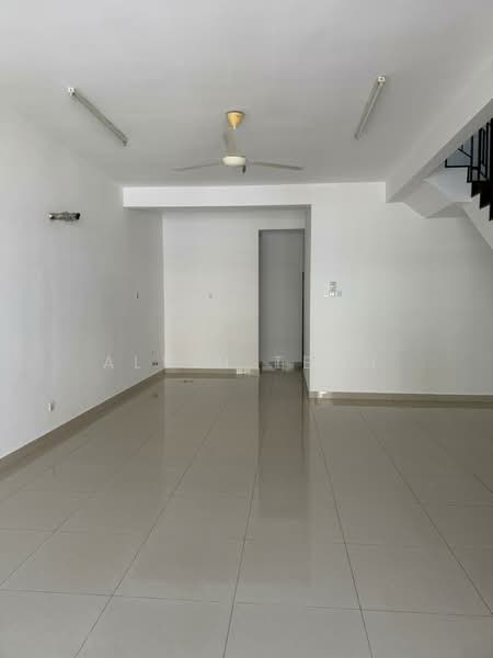 Rumah Teres untuk Dijual di Bandar Bukit Raja (Klang) - Alvin Teoh - Living Room - PropertyGuru.com.my