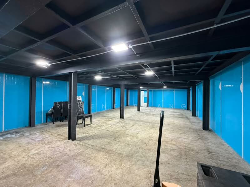 Factory for Rent in Taman Perindustrian Tago (Kepong) - Regene Phang - Interior - PropertyGuru.com.my
